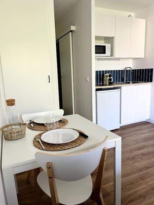 Ferienwohnung Le Garden - Studio Refait A Neuf Proche Mer Et Commerces Cabourg Exterior foto